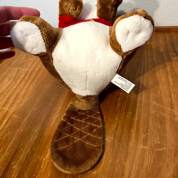 Buc-ees JAAG 12" Plush Beaver with Shirt and Cap - Picture 5 of 5